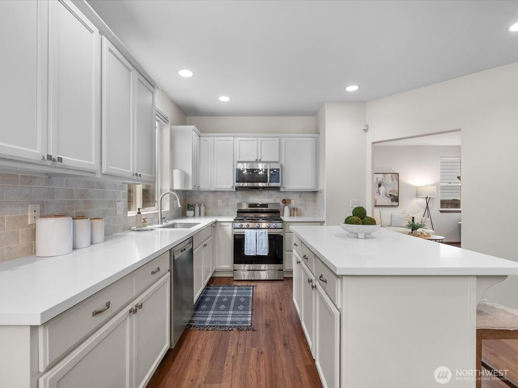 Photo of 20307 11th Avenue W, Lynnwood, WA 98036 (MLS # 2495535)