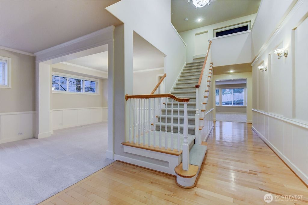 Photo of 4604 230th Terrace SE, Sammamish, WA 98075 (MLS # 2467115)