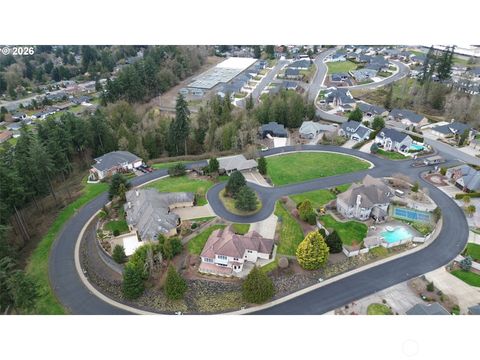 Photo of 4 Forest Hill Estate Hl, Longview, WA 98632 (MLS # 2480205)