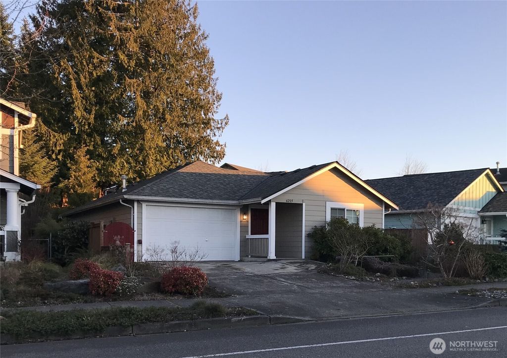 Photo of 6205 73rd Avenue NE, Marysville, WA 98270 (MLS # 2479003)