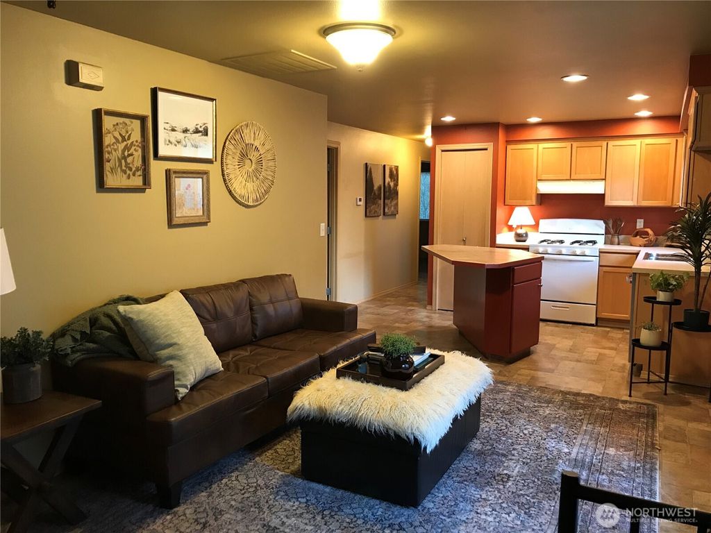 Photo of 6205 73rd Avenue NE, Marysville, WA 98270 (MLS # 2479003)