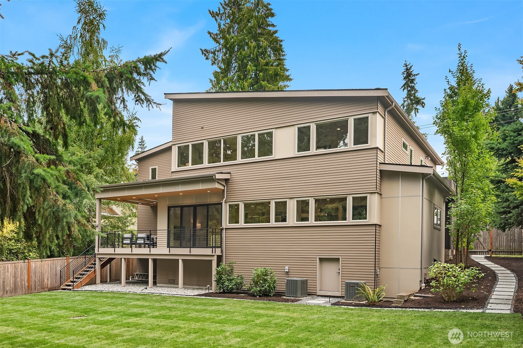 2718 NE 90th Street