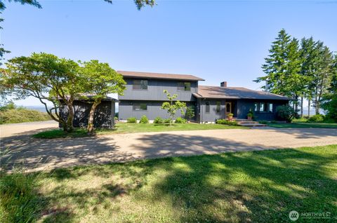 Photo of 15410 Sandridge Road, Long Beach, WA 98631 (MLS # 2370805)