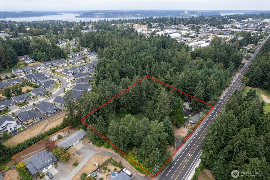 Photo of 3312 67th Avenue W, University Place, WA 98466 (MLS # 2566525)
