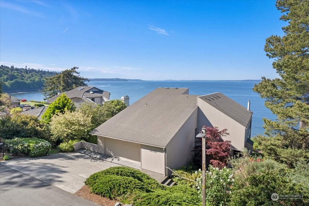 Photo of 18355 17th Place NW, Shoreline, WA 98177 (MLS # 2068469)