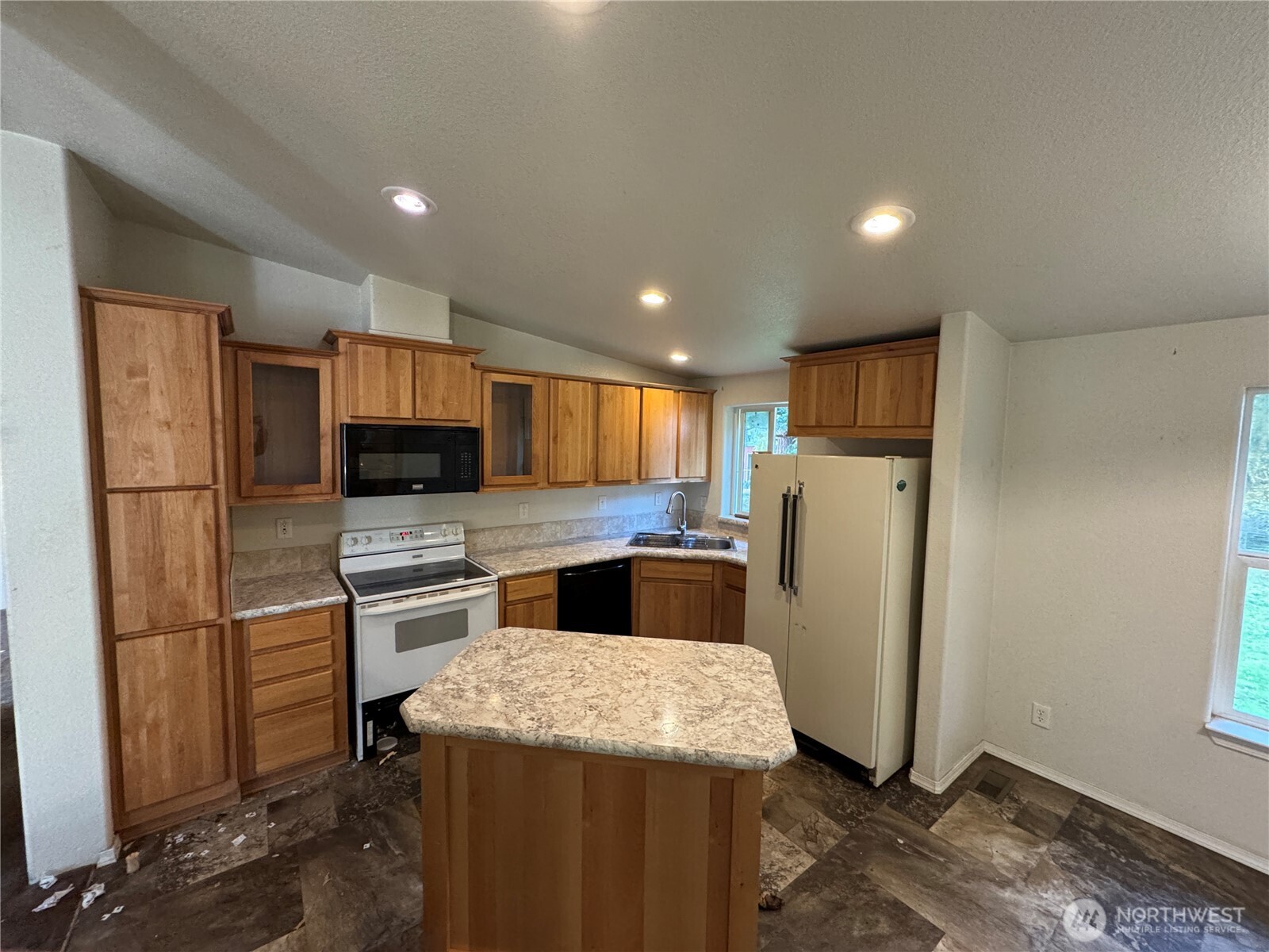 3205 248th Street Ct E