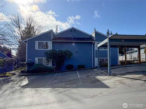 Photo of 16817 Larch Way #B101, Lynnwood, WA 98037 (MLS # 2476009)