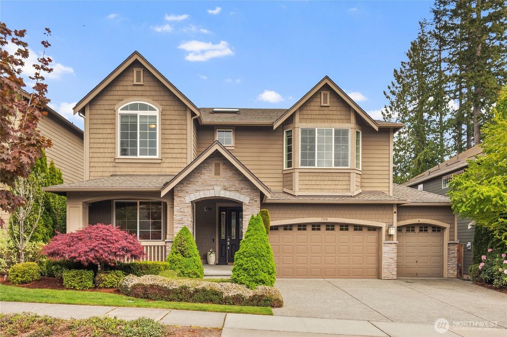 Photo of 3308 225th Ave SE Ave, Sammamish, WA 98075 (MLS # 2368052)
