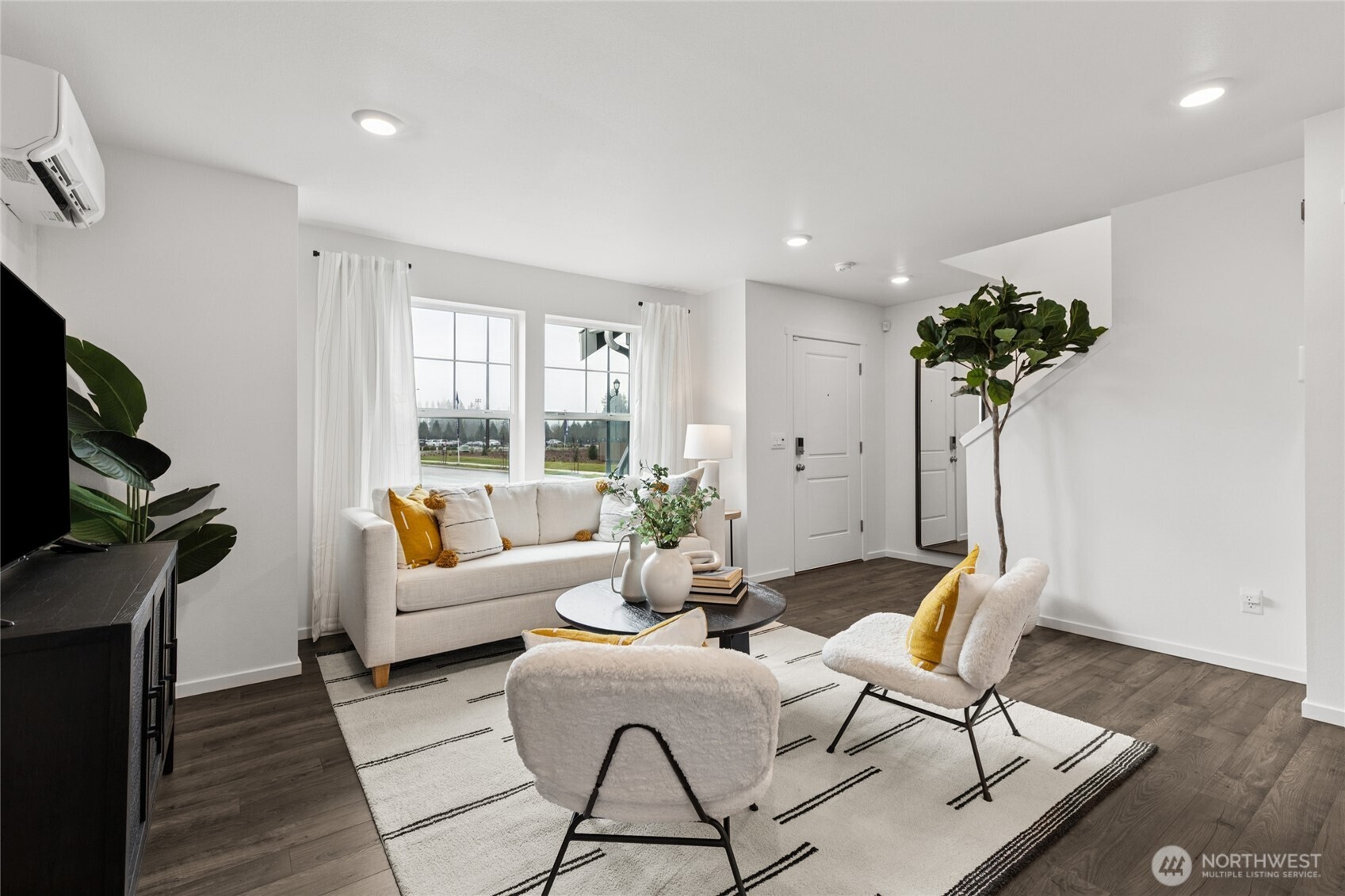 200 Cremini Loop SE 68