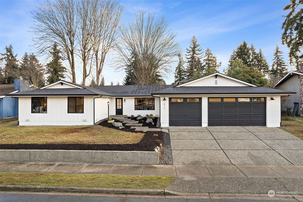 Photo of 1612 Kennewick Avenue NE, Renton, WA 98056 (MLS # 2022446)