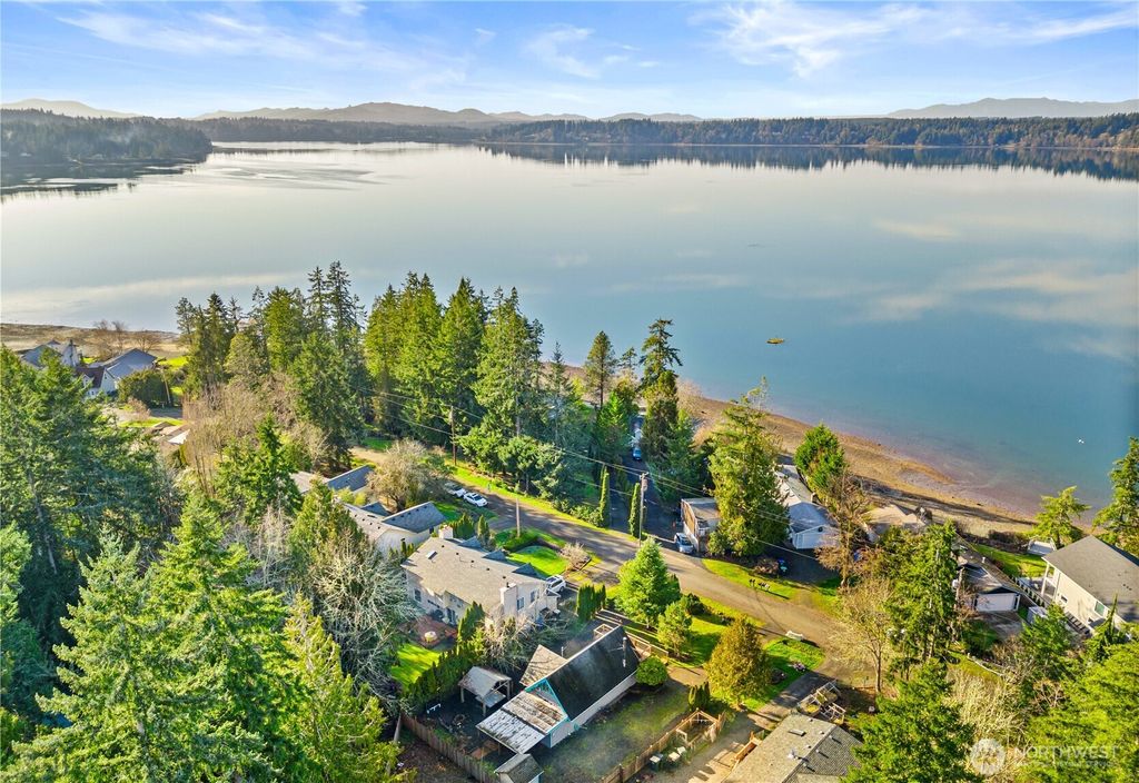 Photo of 3735 85th Avenue NW, Olympia, WA 98502 (MLS # 2478122)