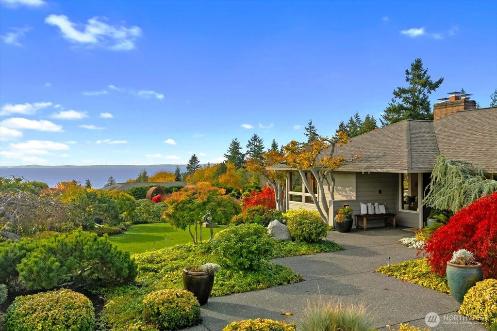 Photo of 18507 15th Ave NW Ave, Shoreline, WA 98177 (MLS # 2451823)