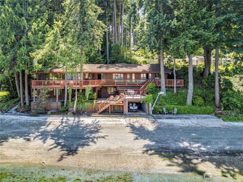 1678 NE Jacobson Road Poulsbo WA 98370