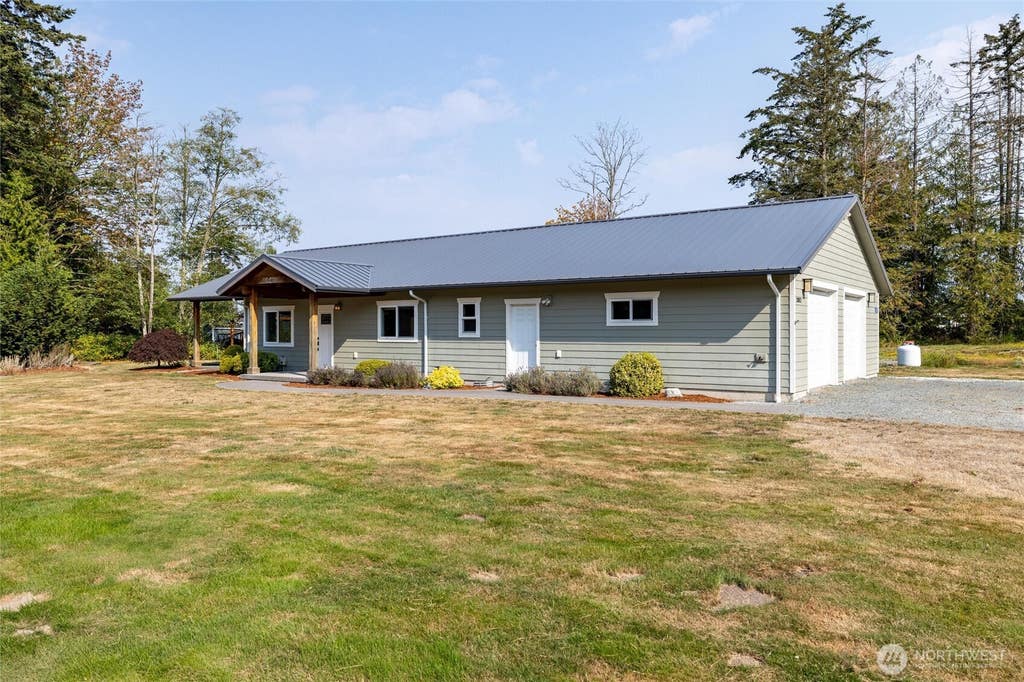 Photo of 13812 Marihugh Road, Mount Vernon, WA 98273 (MLS # 2568999)