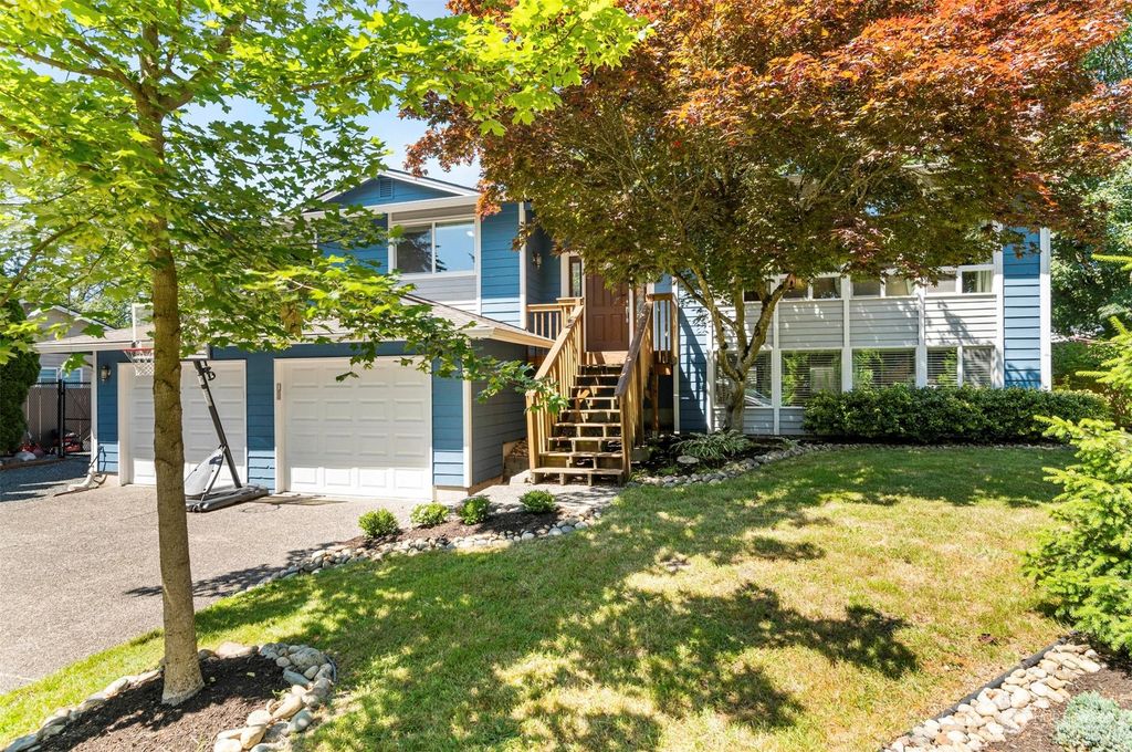 Photo of 2425 166th Place SE, Bothell, WA 98012 (MLS # 2254611)