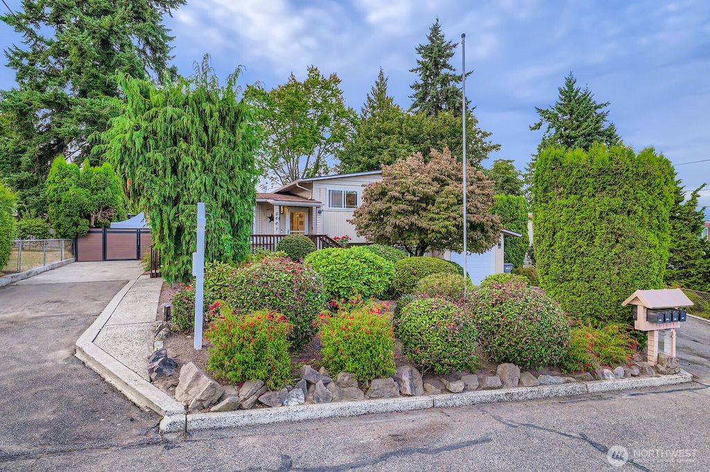 Photo of 3001 227th Street SW, Brier, WA 98036 (MLS # 2441849)