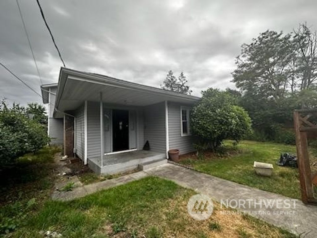 Photo of 4541 S Brandon St, Seattle, WA 98118 (MLS # 2156029)