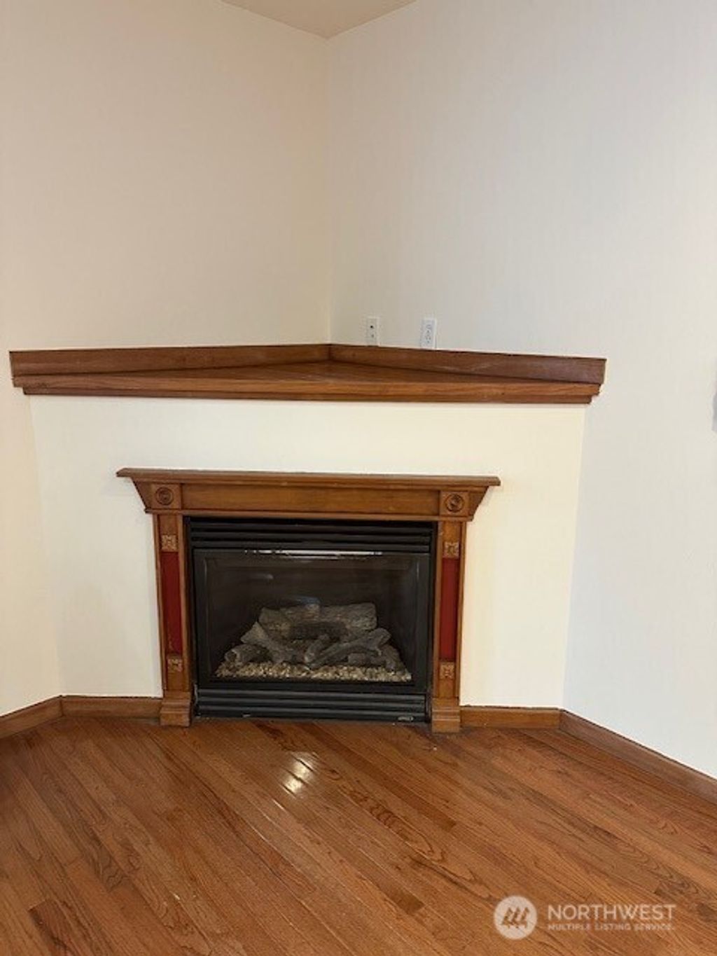 Photo of 6829 Weedin Place Pl NE, Seattle, WA 98115 (MLS # 2399109)