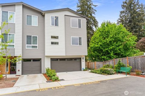 Photo of 13628 Manor Way #C4, Lynnwood, WA 98087 (MLS # 2521182)