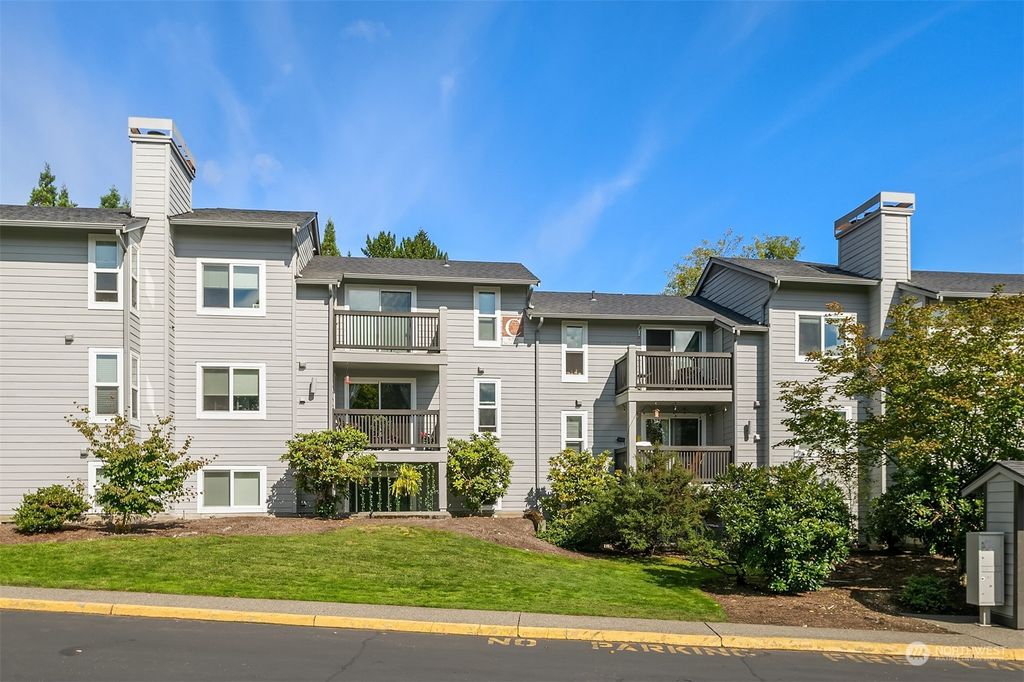 Photo of 6700 NE 182nd Street #C306, Kenmore, WA 98028 (MLS # 2160863)