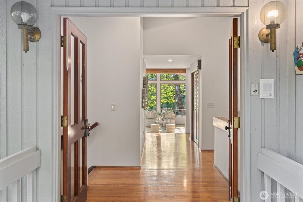 Photo of 3216 142nd Place NE, Bellevue, WA 98007 (MLS # 2438009)