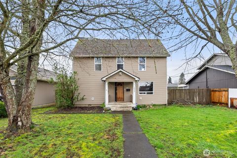 Photo of 1024 H Street, Centralia, WA 98531 (MLS # 2495691)