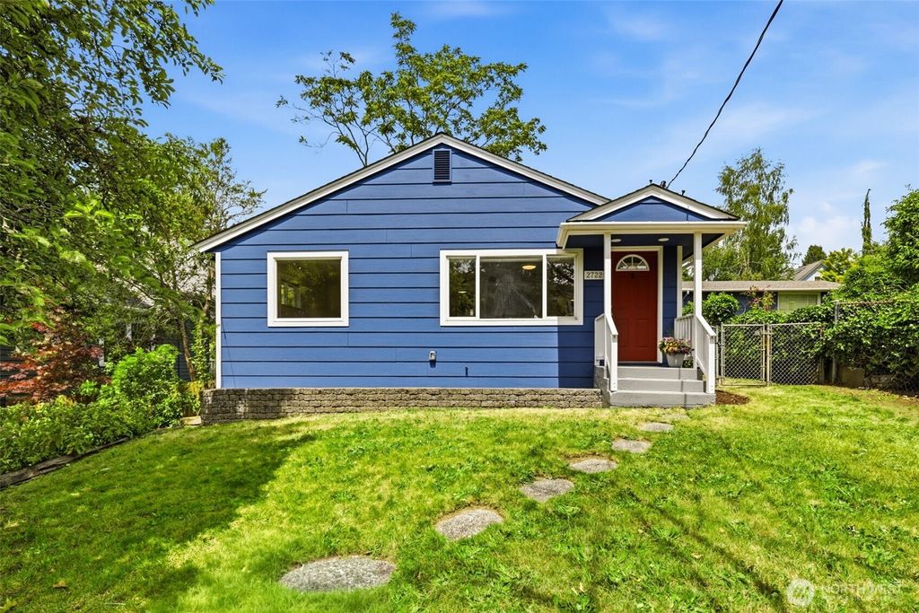 Photo of 2722 NE Blakeley Street, Seattle, WA 98105 (MLS # 2540113)