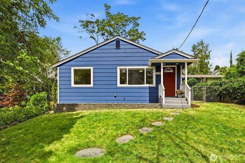 Photo of 2722 NE Blakeley Street, Seattle, WA 98105 (MLS # 2540113)