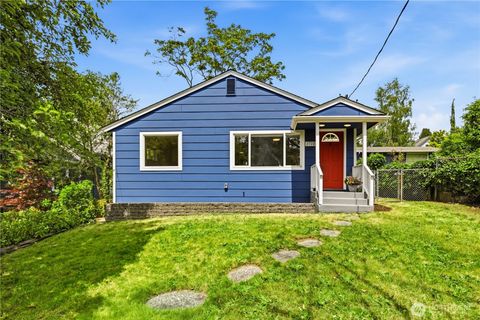 Photo of 2722 NE Blakeley Street, Seattle, WA 98105 (MLS # 2540113)