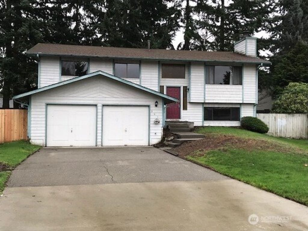 Photo of 3611 SW 342nd Court, Federal Way, WA 98023 (MLS # 2401894)