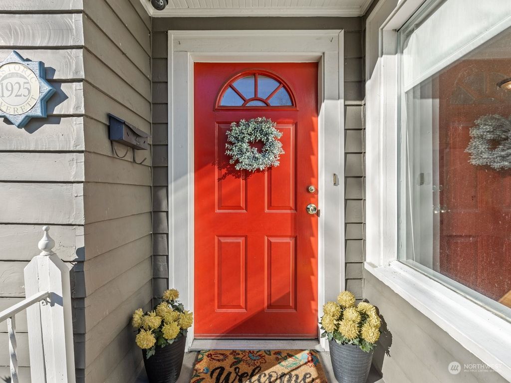 Photo of 1220 Wetmore Avenue, Everett, WA 98201 (MLS # 2197032)