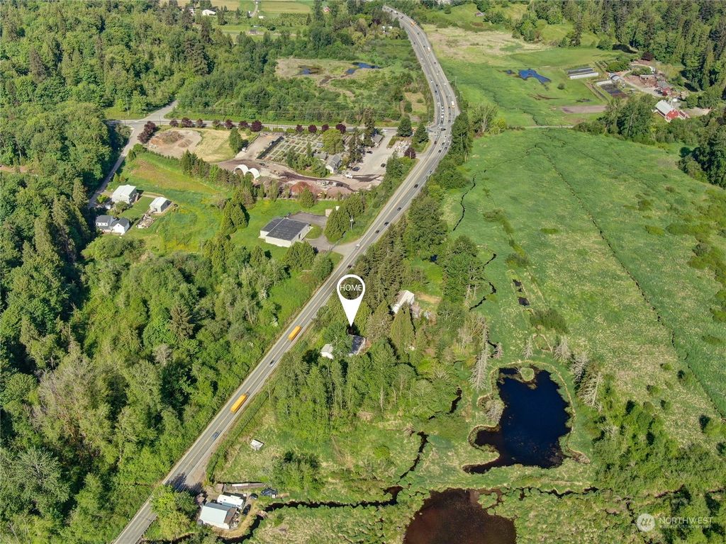 Photo of 21038 NE Redmond-Fall City Road, Redmond, WA 98053 (MLS # 2239908)