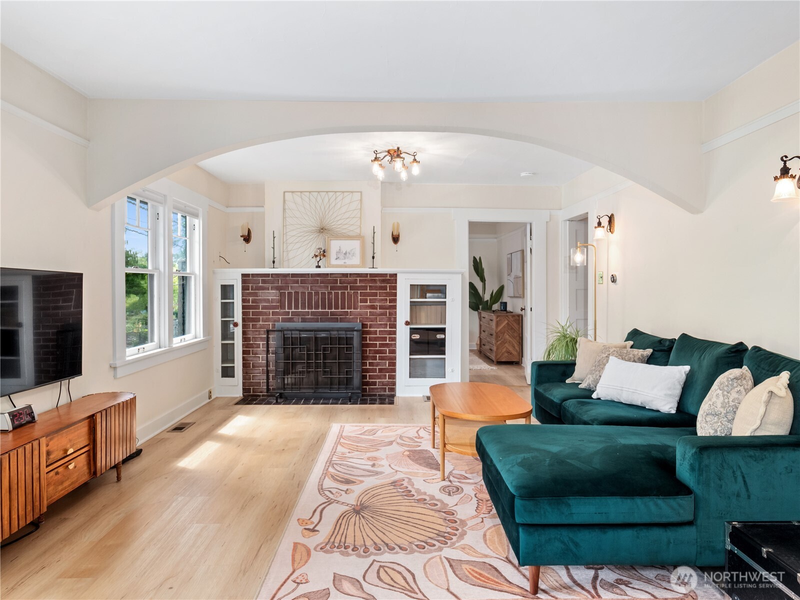 9701 Roosevelt Way NE