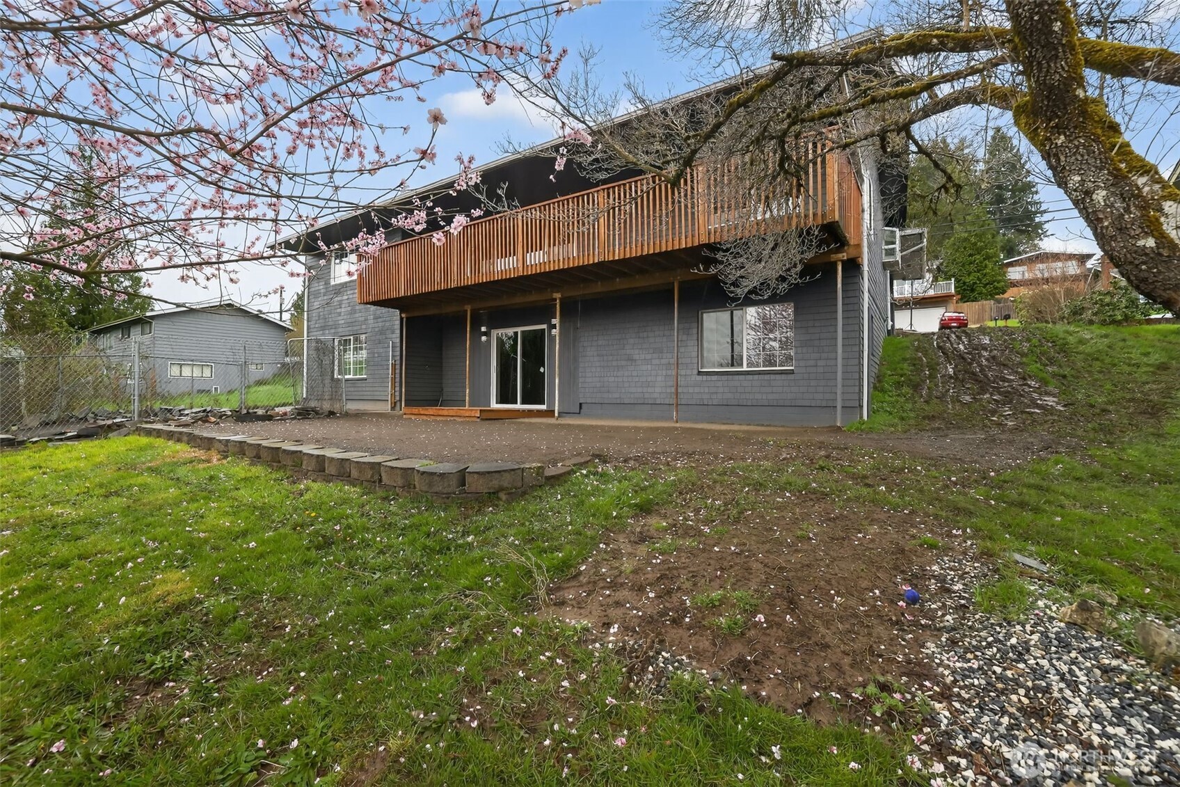 2404 Bloyd Street