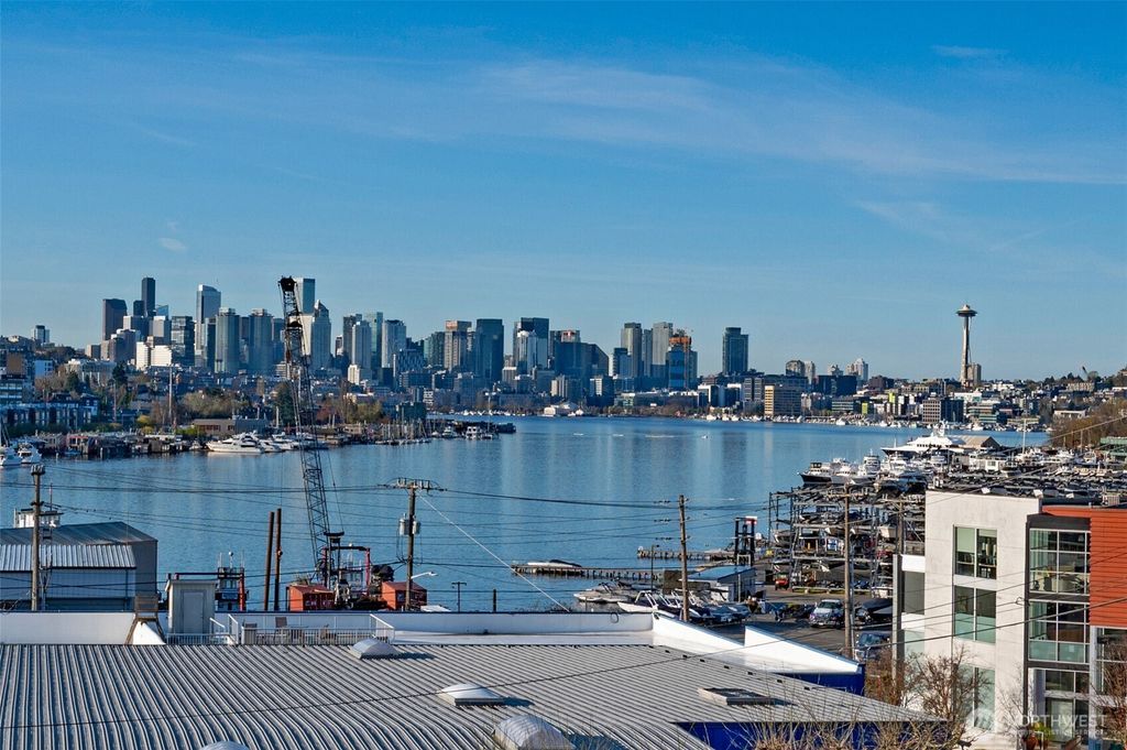 Photo of 3900 2nd Avenue NE #403, Seattle, WA 98105 (MLS # 2504250)