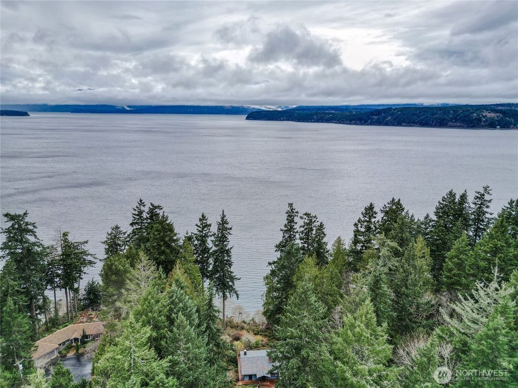 Photo of 7418 NW Ioka Drive, Silverdale, WA 98383 (MLS # 2485746)