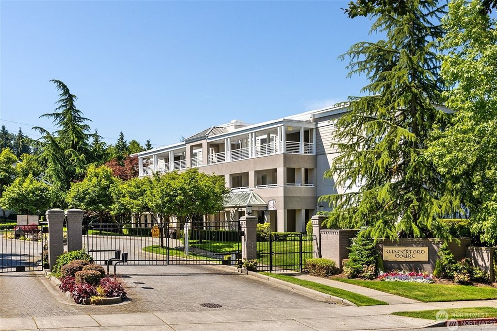 Photo of 131 8th Lane #8, Kirkland, WA 98033 (MLS # 2305689)