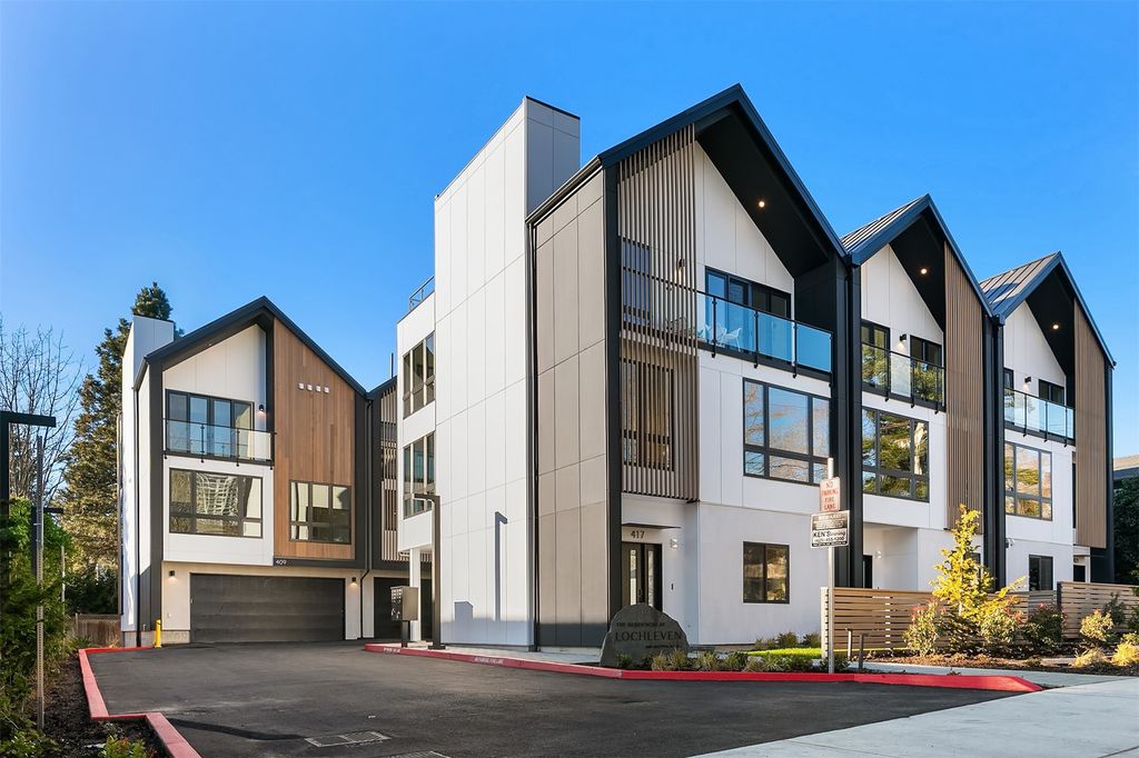 Photo of 417 99th Avenue NE, Bellevue, WA 98004 (MLS # 2453951)