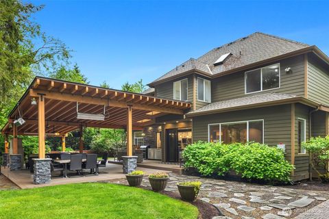 15625 Avondale Road NE Woodinville WA 98072