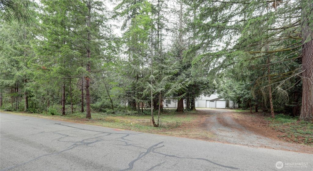 Photo of 31109 202nd Avenue SE, Kent, WA 98042 (MLS # 2399052)