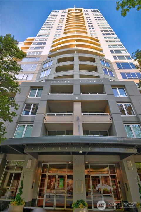 Photo of 2600 2nd Avenue #1808, Seattle, WA 98121 (MLS # 2519363)