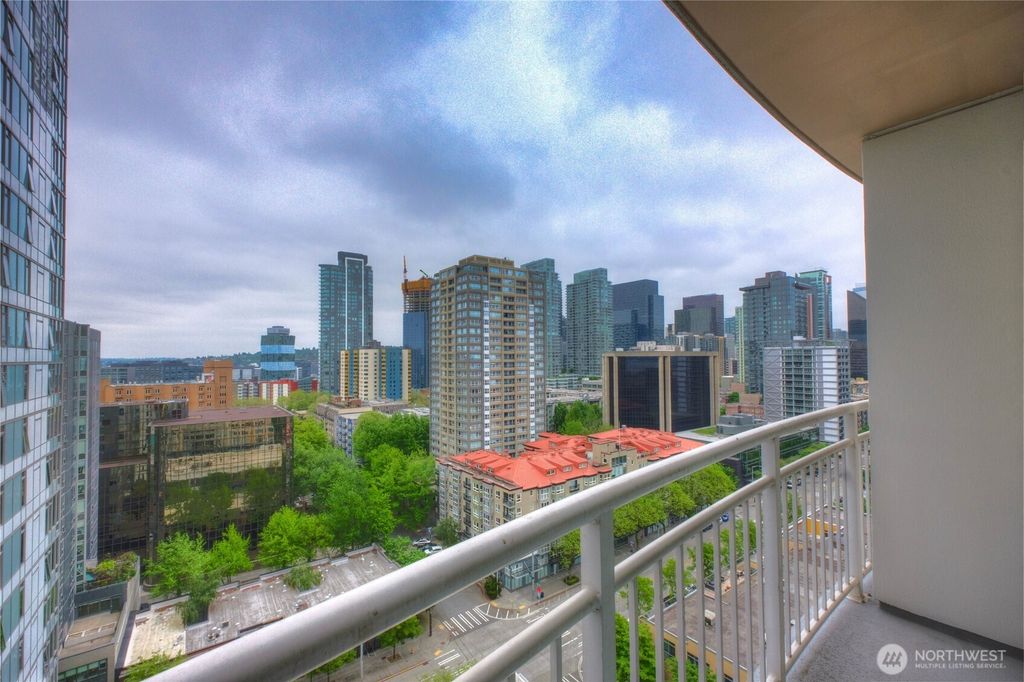 Photo of 2600 2nd Avenue #1808, Seattle, WA 98121 (MLS # 2519363)