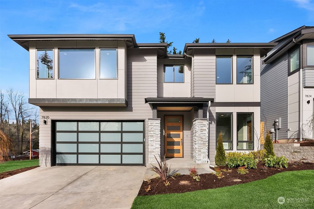 Photo of 7820 NE 126th Drive, Kirkland, WA 98034 (MLS # 1883045)