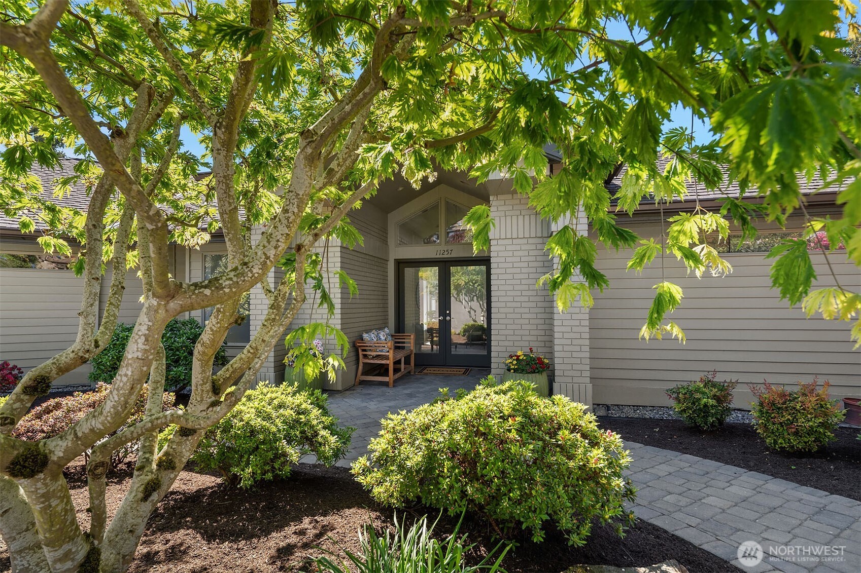 11257 NE 37th Place