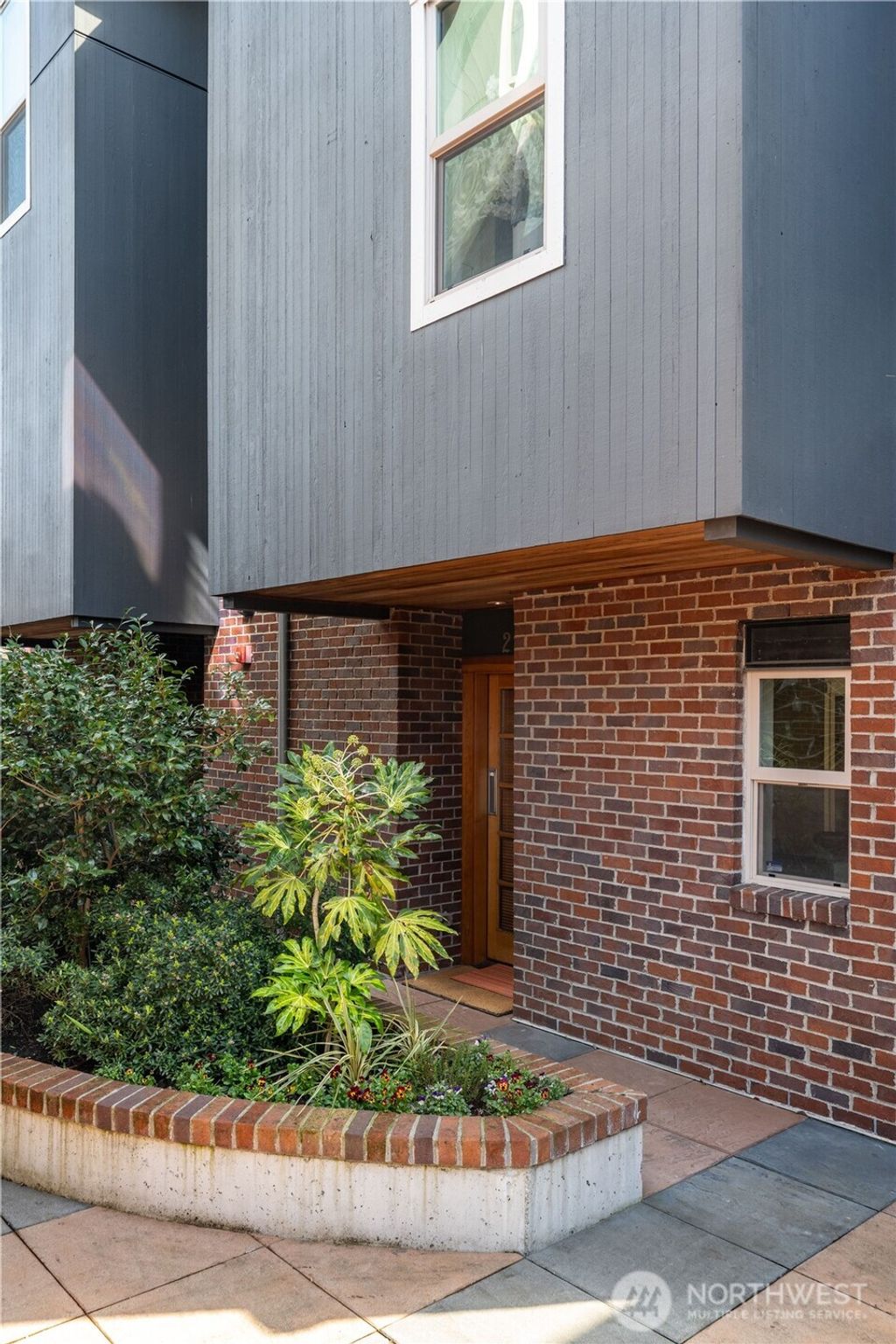 Photo of 215 W Lee Street, Seattle, WA 98119 (MLS # 2365469)