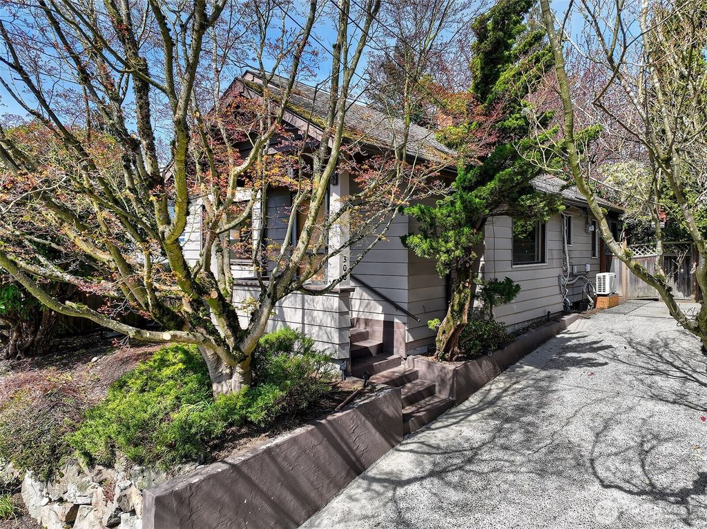 Photo of 308 NW 70th Street, Seattle, WA 98117 (MLS # 2356153)
