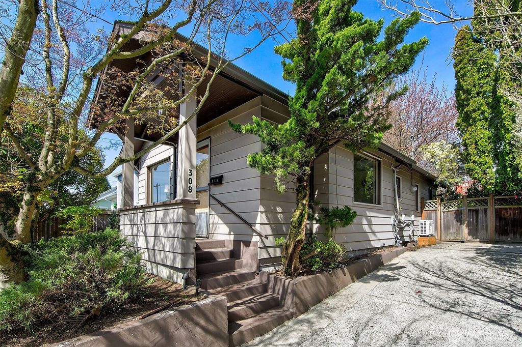 Photo of 308 NW 70th Street, Seattle, WA 98117 (MLS # 2356153)