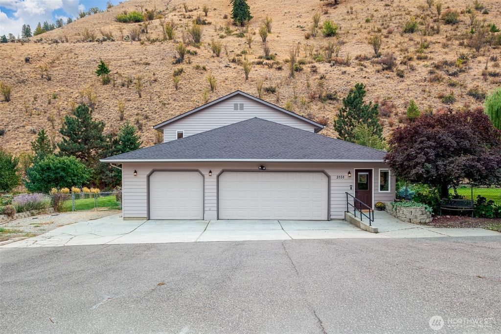 Photo of 3151 Number 1 Canyon Road, Wenatchee, WA 98801 (MLS # 2483468)