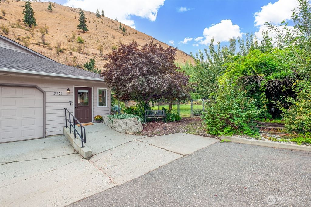 Photo of 3151 Number 1 Canyon Road, Wenatchee, WA 98801 (MLS # 2483468)