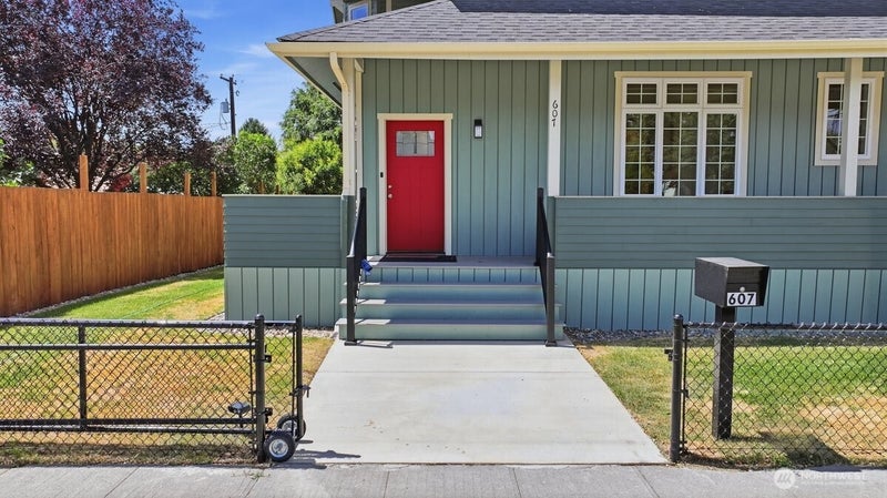 607 N kittitas Street